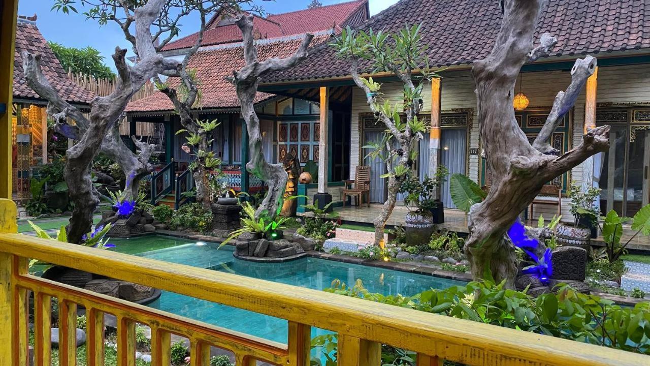 Keris Art Shop&Villa Telaga Wana Sukawati  Bagian luar foto