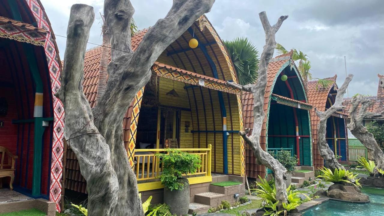 Keris Art Shop&Villa Telaga Wana Sukawati  Bagian luar foto
