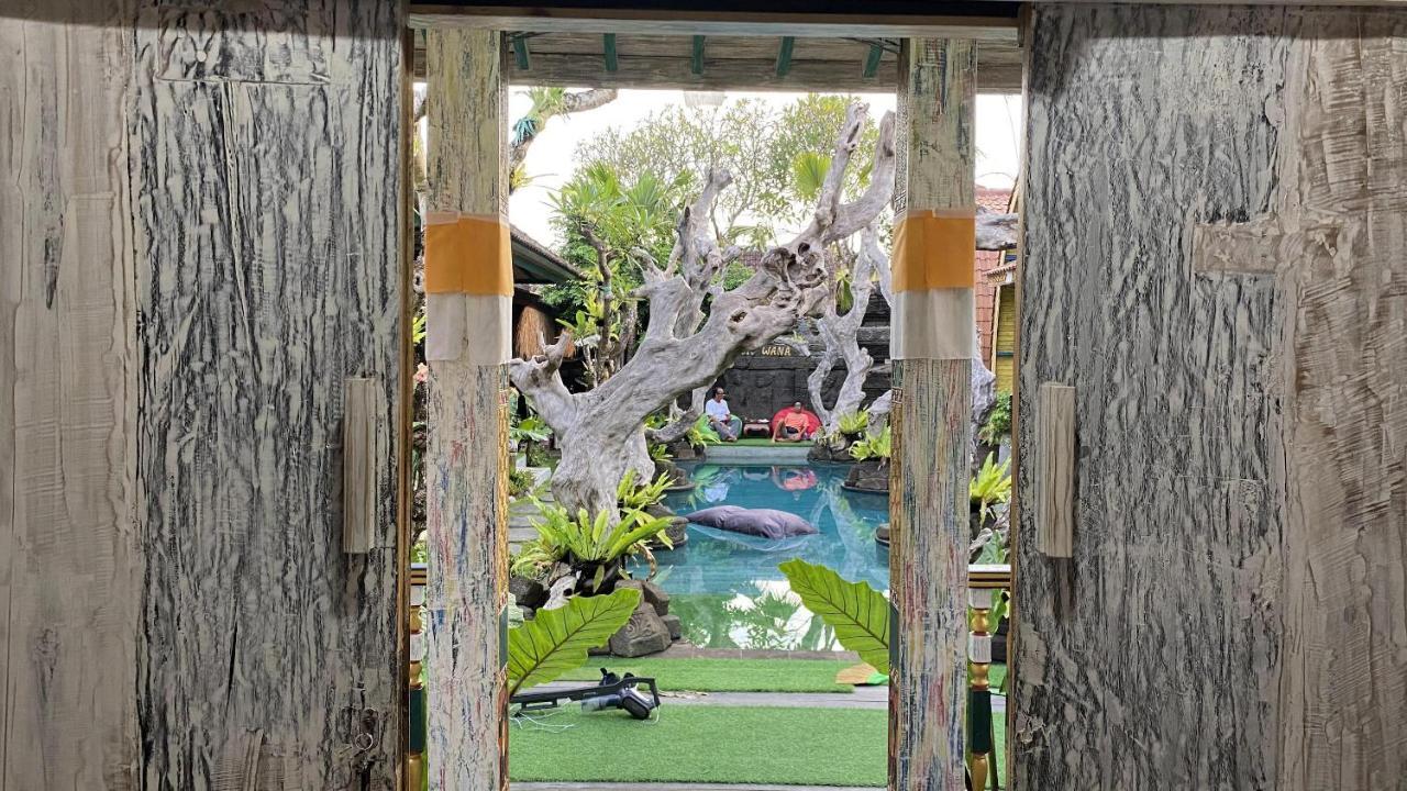 Keris Art Shop&Villa Telaga Wana Sukawati  Bagian luar foto