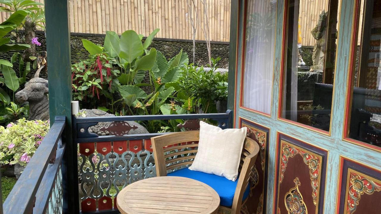 Keris Art Shop&Villa Telaga Wana Sukawati  Bagian luar foto