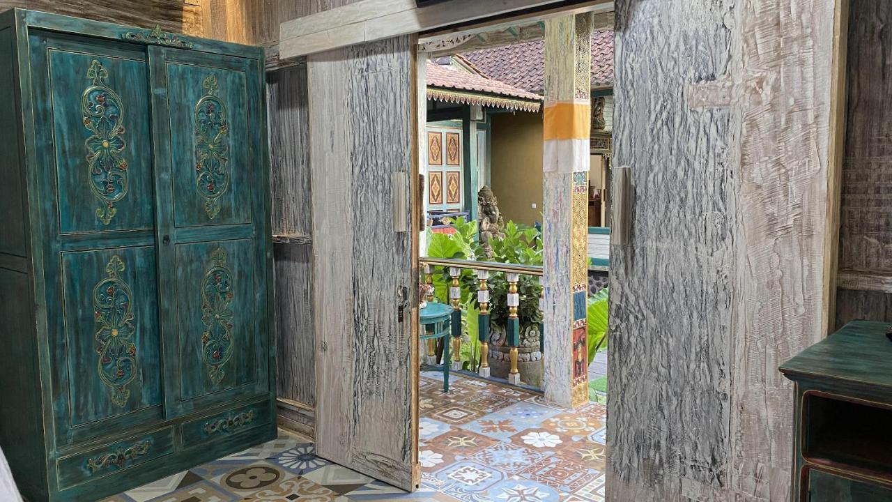 Keris Art Shop&Villa Telaga Wana Sukawati  Bagian luar foto