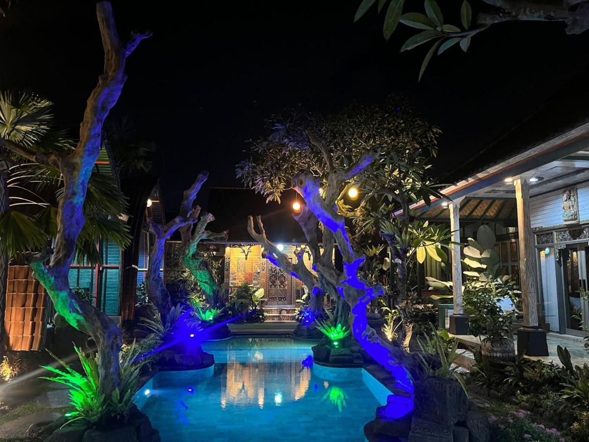 Keris Art Shop&Villa Telaga Wana Sukawati  Bagian luar foto
