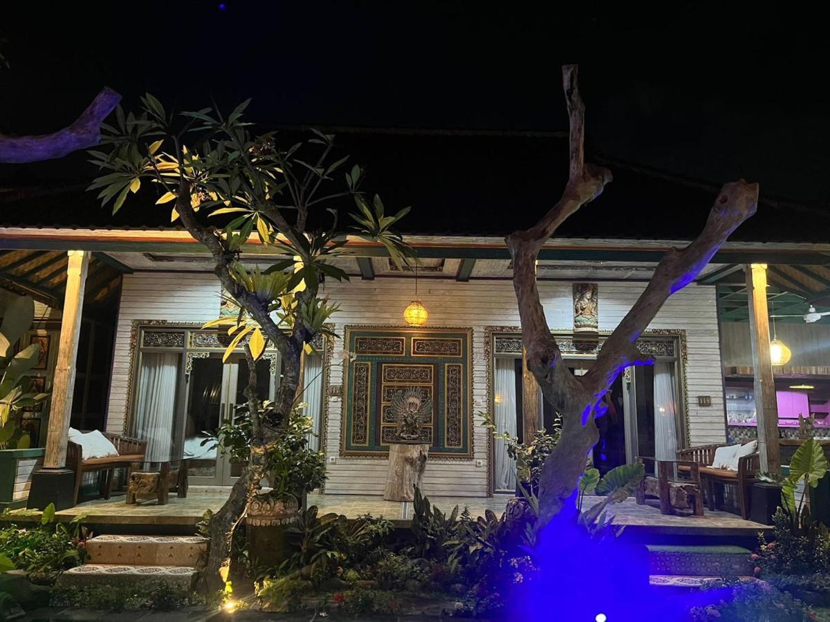 Keris Art Shop&Villa Telaga Wana Sukawati  Bagian luar foto