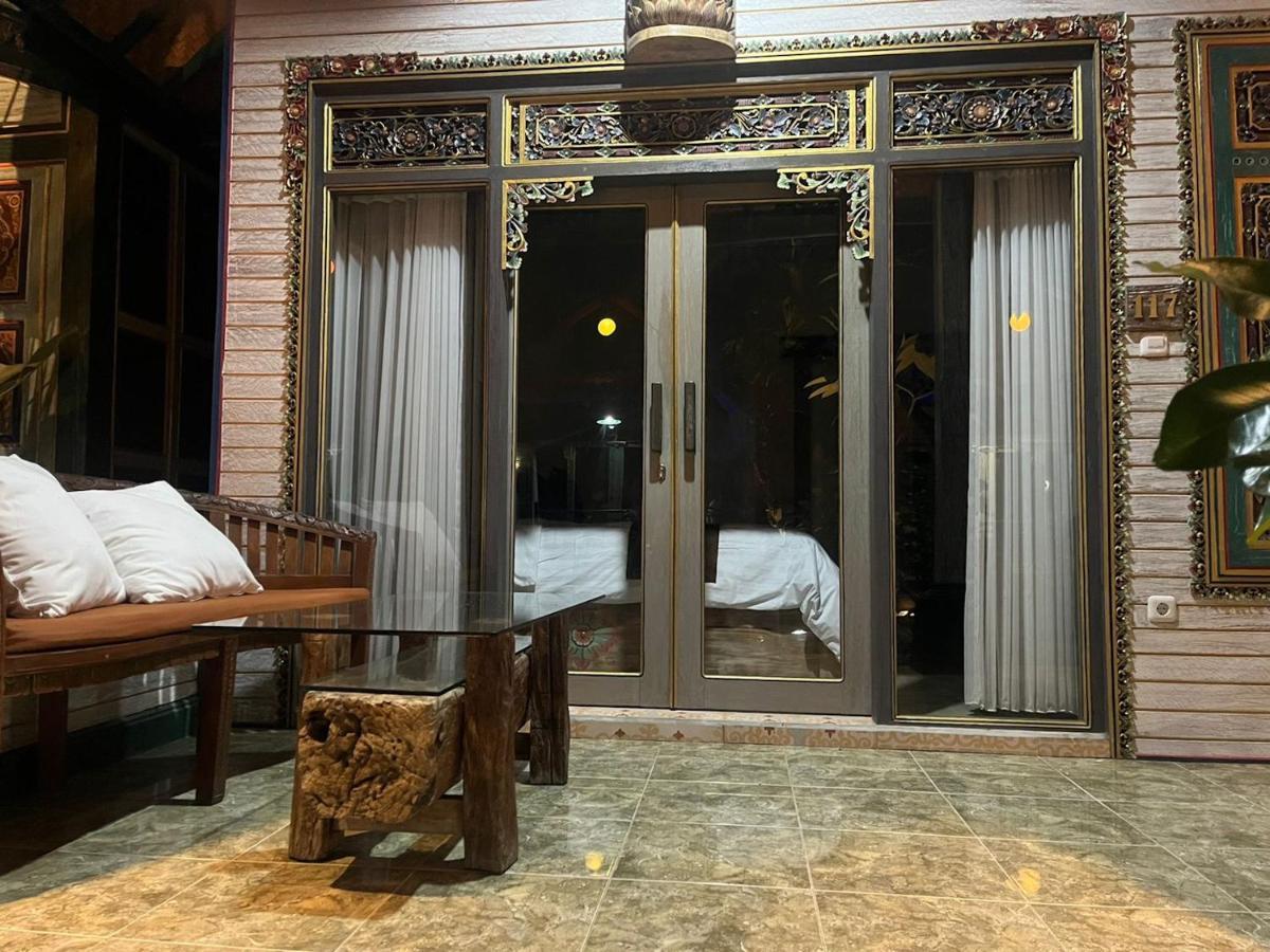 Keris Art Shop&Villa Telaga Wana Sukawati  Bagian luar foto