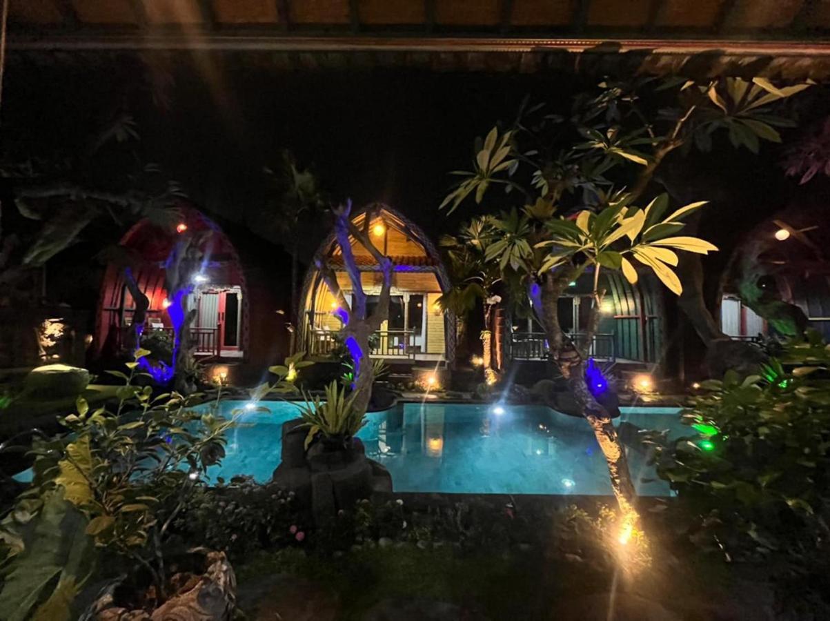 Keris Art Shop&Villa Telaga Wana Sukawati  Bagian luar foto